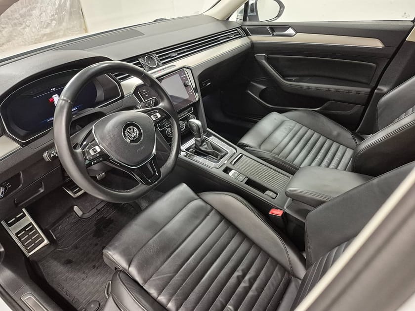 Bild 2 av Volkswagen Passat Alltrack 4MOTION TDI 190HK 4x4 Executive Läder