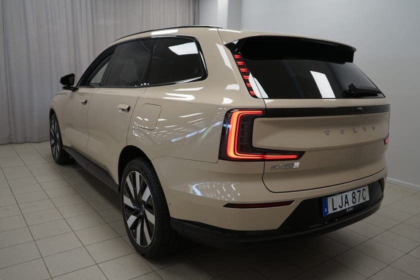 Bild 3 av Volvo EX90 Twin Motor Performance 7-seater Ultra 7sätes | Dragkrok helautomatisk |Aktiv Chassi Luftfjädring |
