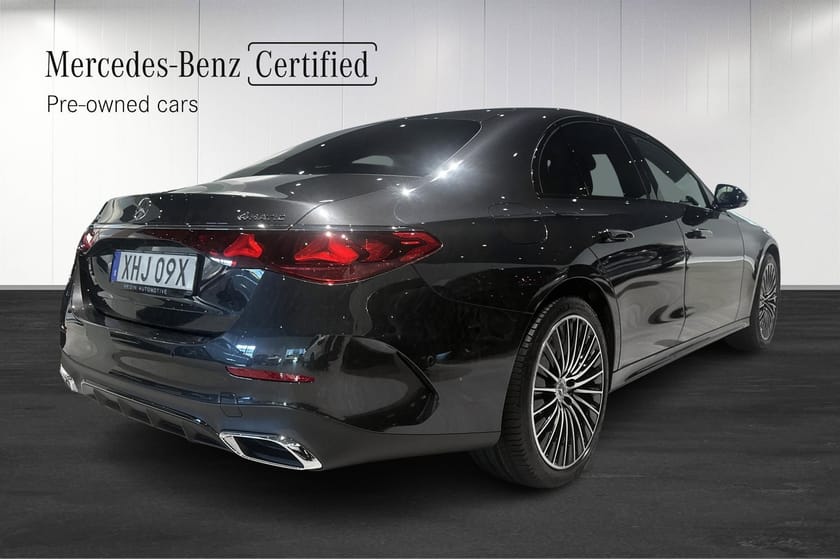 Bild 3 av Mercedes-Benz E 300 d e 4MATIC de Sedan AMG Advanced Edition