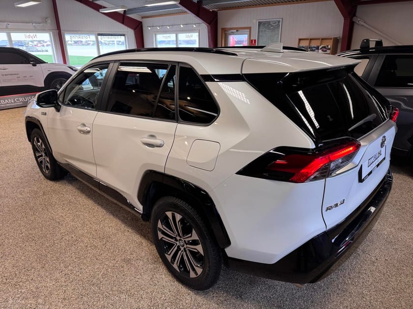 Bilde 3 av Toyota RAV4 Plug-in Hybrid PHEV AWD-i Active Tech