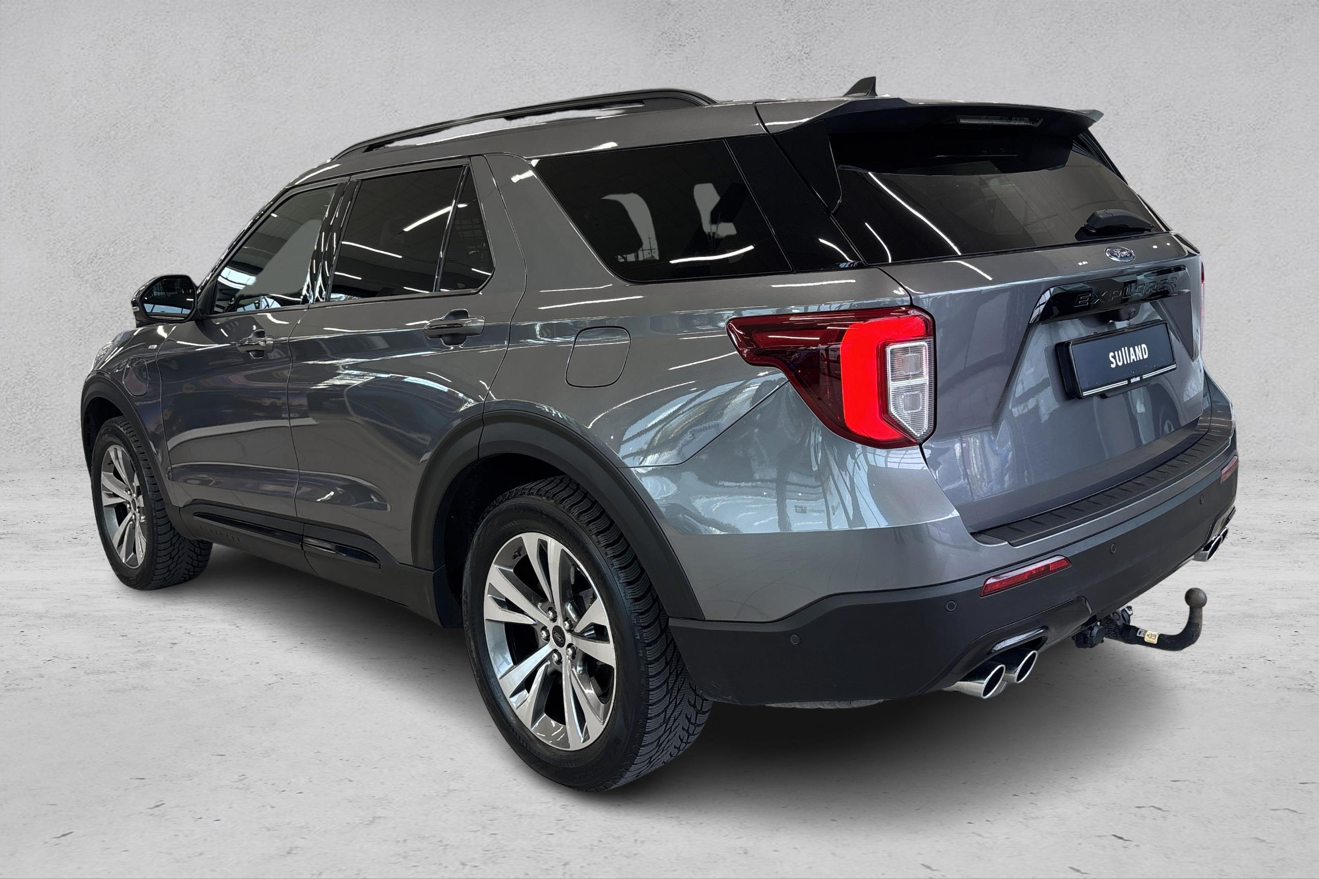 Thumnail bilde 2 av Ford Explorer Plug-In Hybrid