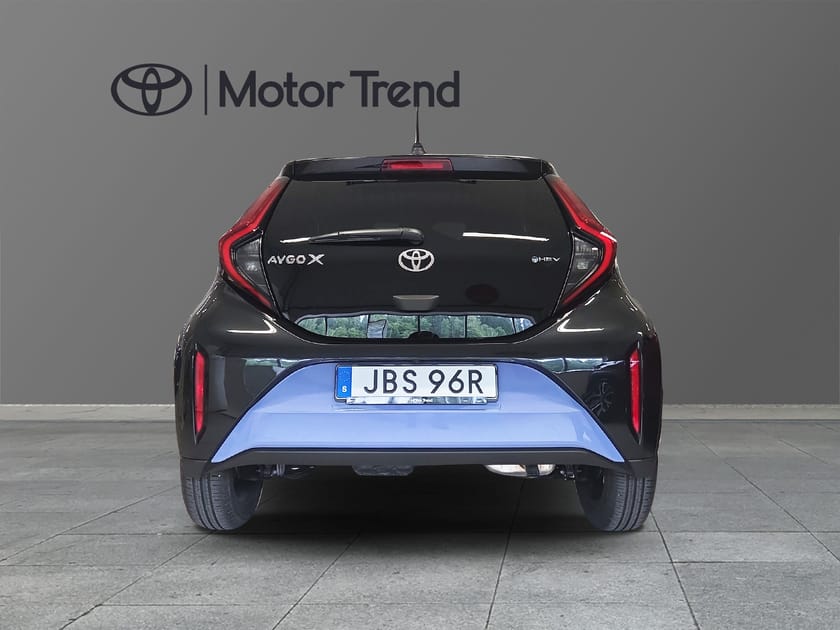 Bild 1 av Toyota Aygo X Hybrid PULSE 1,5 l 115 hk demobil