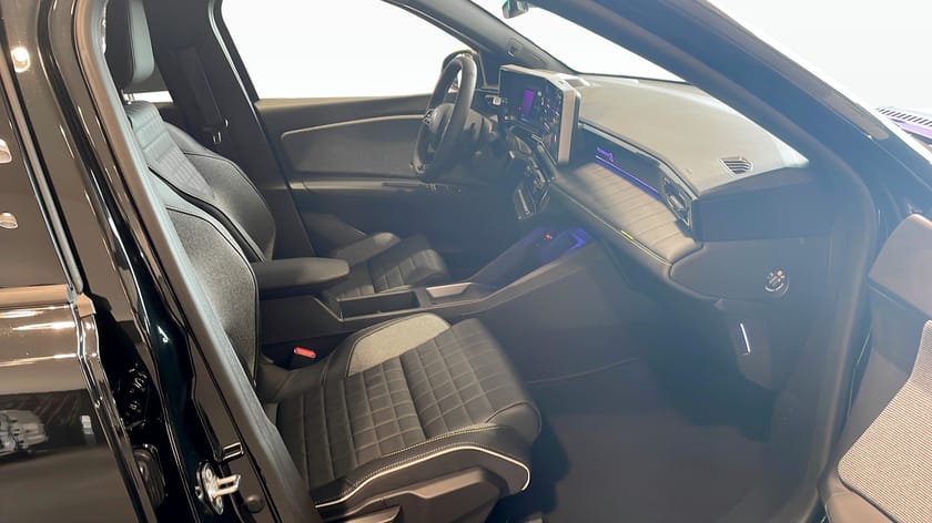 Bild 3 av Renault 4 E-Tech R4 Iconic 52kwh PL fr: 4690kr/mån