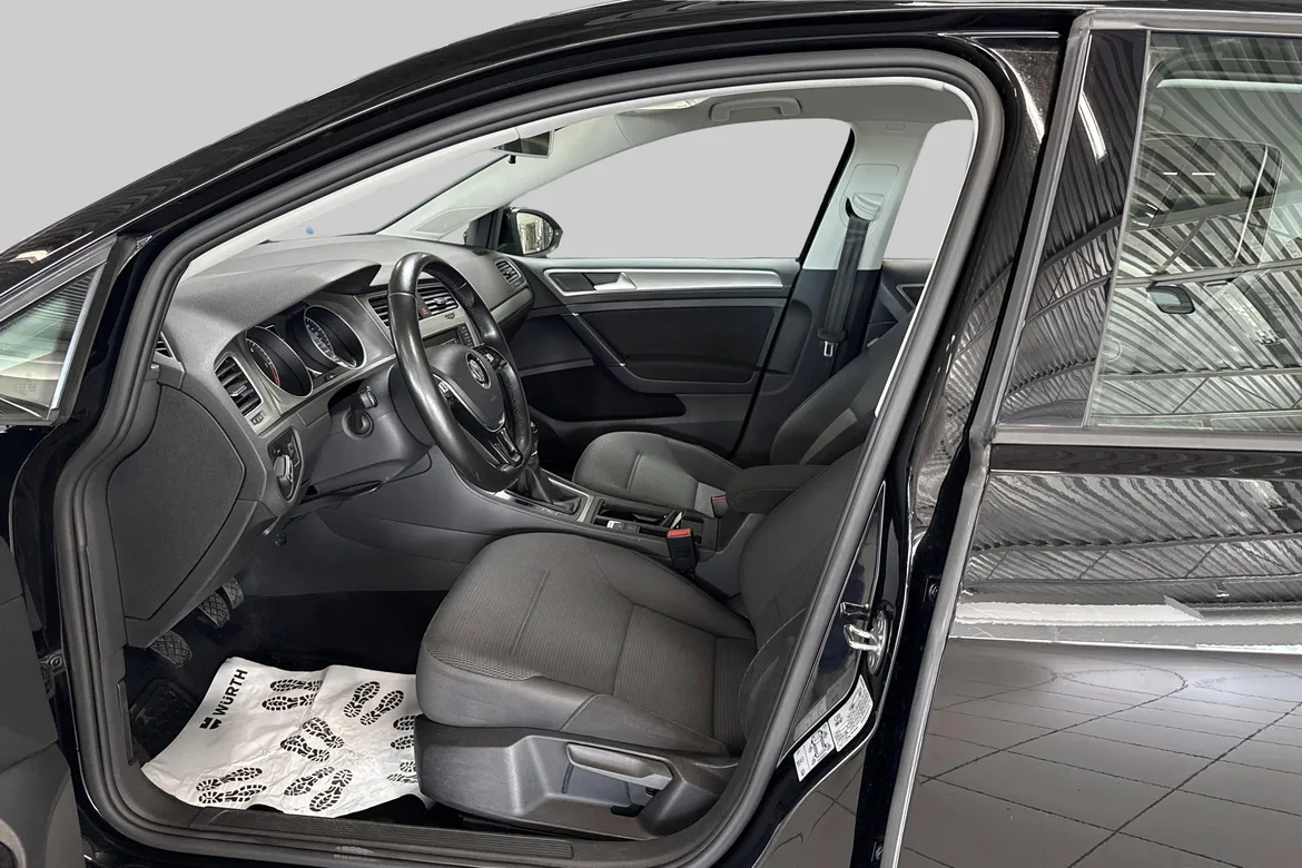 picture of a car