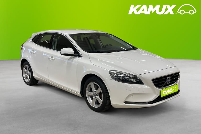 Bild 1 av Volvo V40 D3 150hk Momentum  Värmare Kamera Sensorer