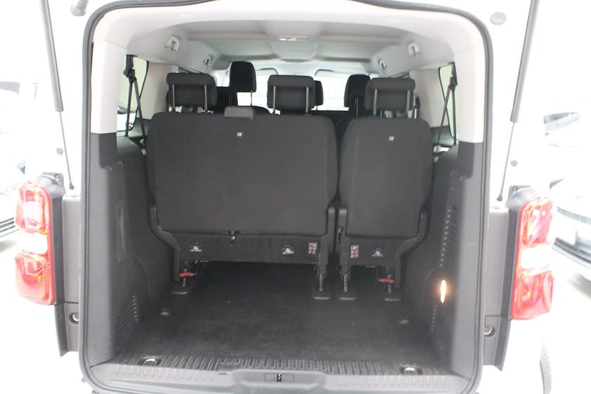 Bild 5 av Toyota Proace Verso 2.0 D-4D Euro 6 9-Sits / Moms/ carplay