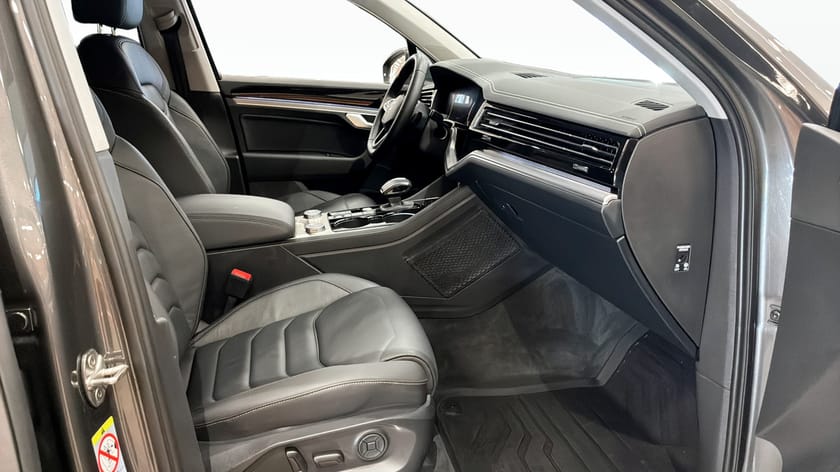 Bild 3 av Volkswagen Touareg 3.0 V6 TDI 4M 286hk / MATRIX / EXECUTIVE / DRAG / MOMS
