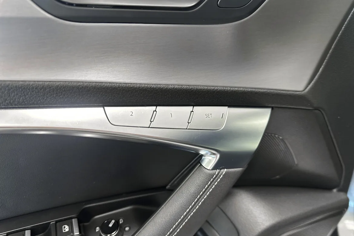 picture of a car