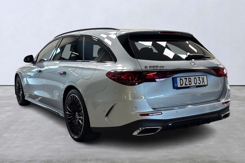 Bild 4 av Mercedes-Benz E 300 de 4MATIC T AMG line Premium