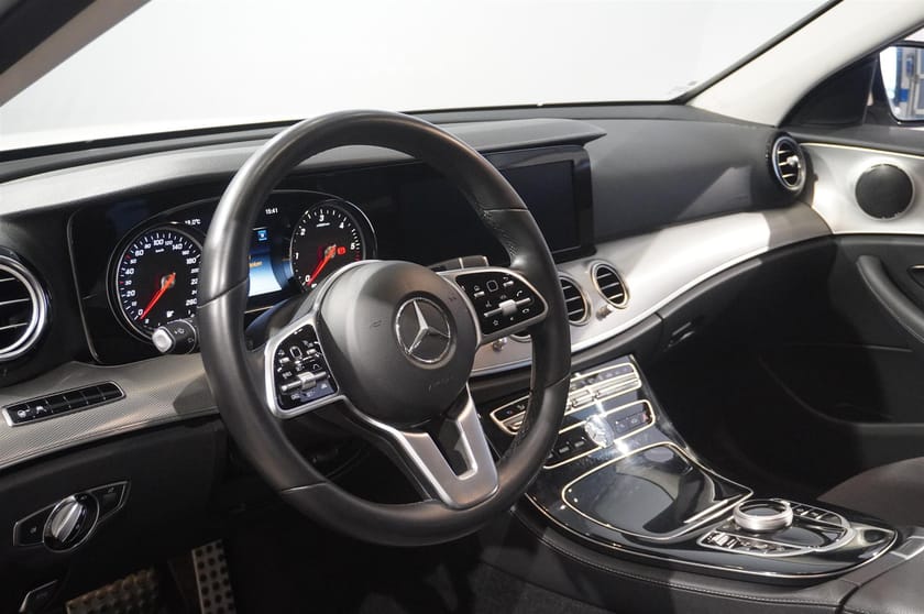 Bild 2 av Mercedes-Benz E 200 T d Avantgarde, Dragkrok Backkamera Farthållare