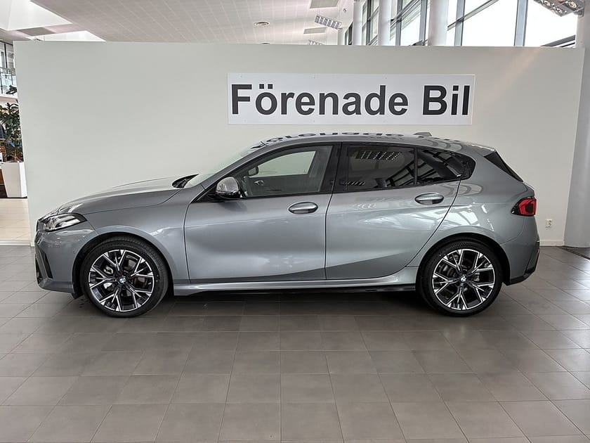 Bild 3 av BMW 120 4,95 ränta M Sport Auto ParkAssist Rattvärme Backkamera
