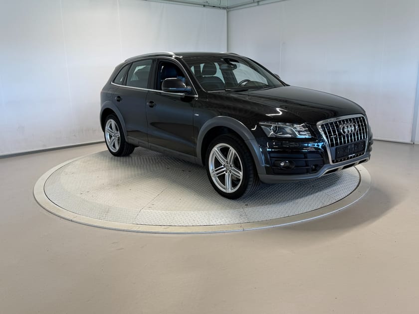 Bilde 2 av Audi Q5 2,0 170hk 4x4 2x S-Line ACC/Krok/Kam/B&amp;O/Delskinn/Navi