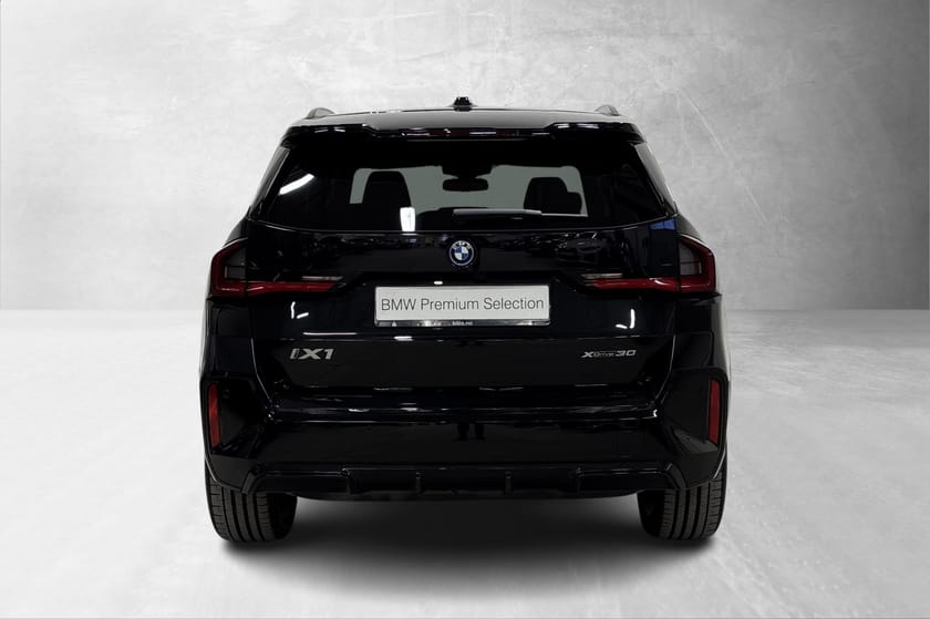 Bilde 3 av BMW iX1 xDrive30 xDrive30, Fully Charged, M-Sport, H/K, Pano,Head-Up