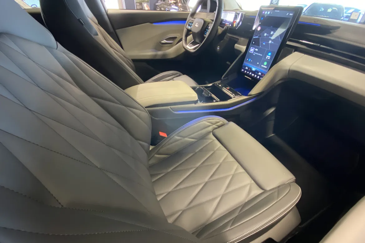 Ford Explorer EV Extended Range RWD