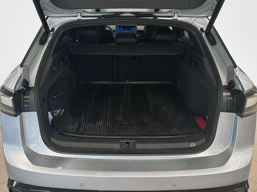 Bild 5 av Volkswagen ID.7 GTX Tourer 340hk Dragkrok Harman Kardon