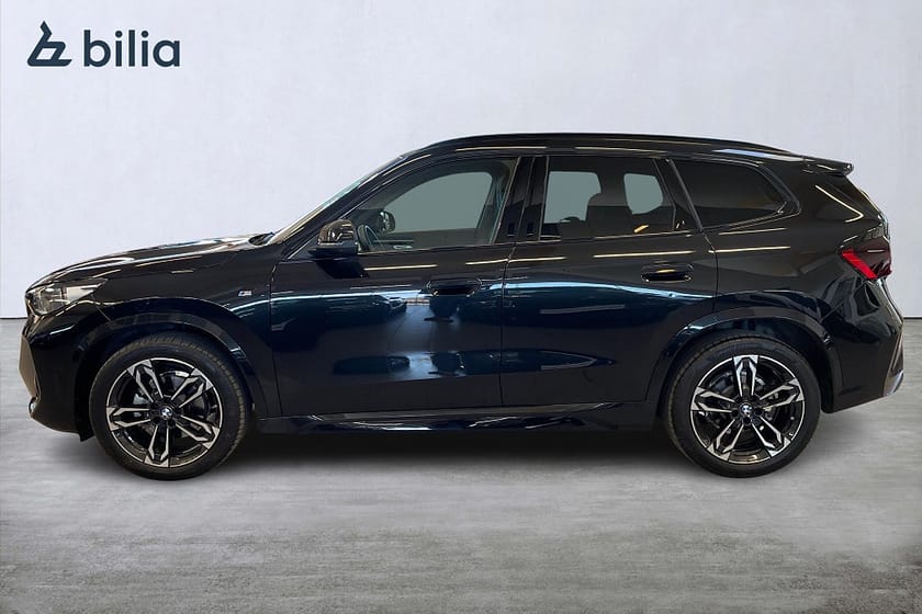Bild 3 av BMW X1 sDrive18i M Sport Innovation 360 Kamera Head-Up Drag