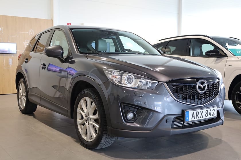 Bild 4 av Mazda CX-5 2.2 SKYACTIV-D AWD AUT Navi Drag M-Värme Kamera Bose