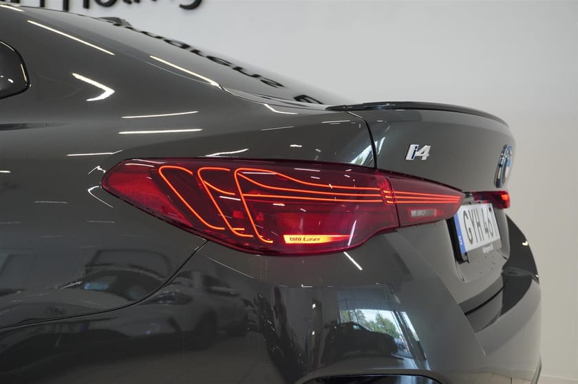 Bild 4 av BMW i4 M60 xDrive Gran Coupé Supercharged Ed Drag DA Pro H K