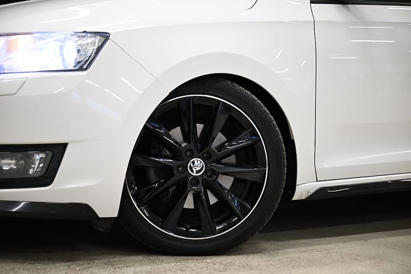 Bild 3 av Škoda Rapid Spaceback Skoda TDI 115HK Monte Carlo|Panorama|Drag|Kambytt