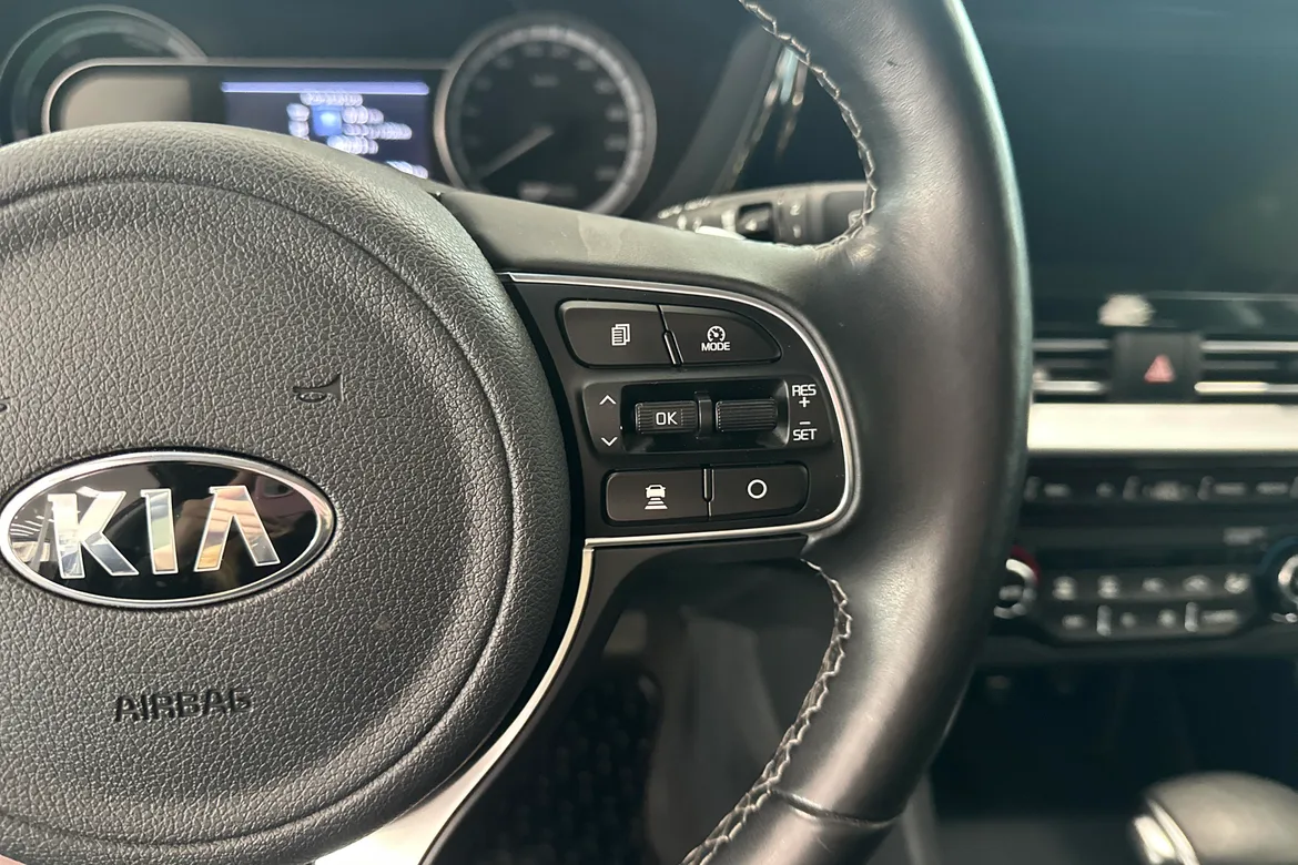 picture of a car