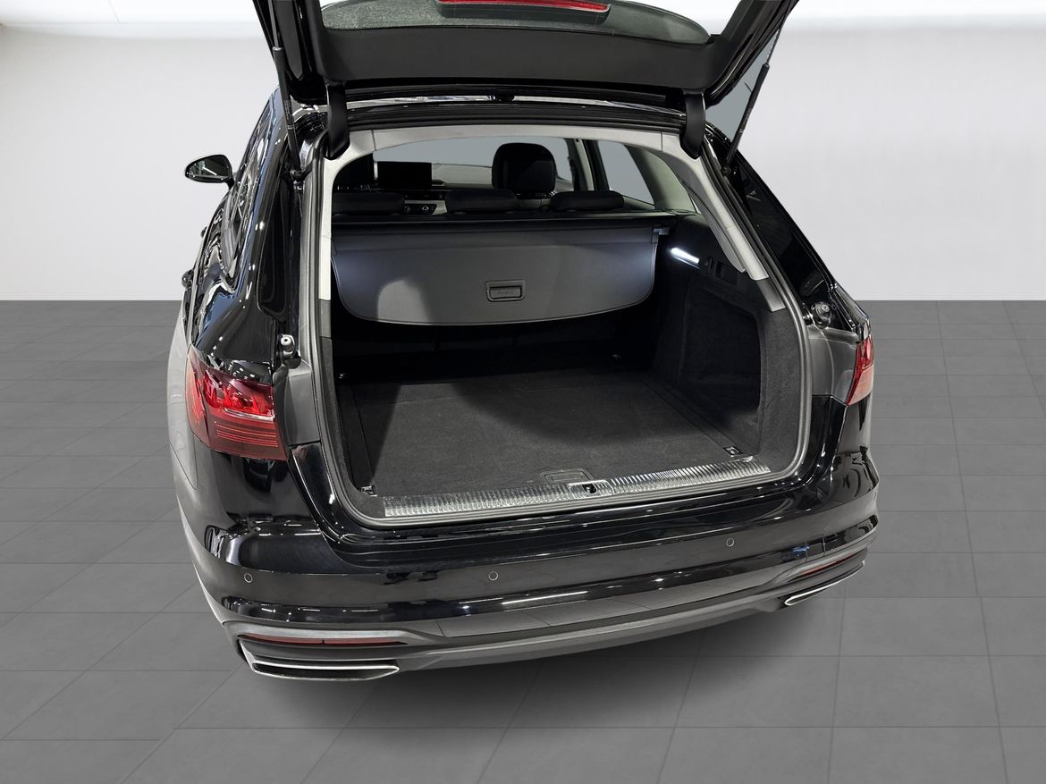 Audi A4 2022 - miniatyr 10