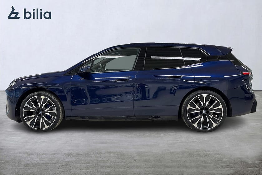 Bild 3 av BMW iX xDrive60 xDrive 60 M-Sport | DEMOBIL | Drag | H&K | Head-Up