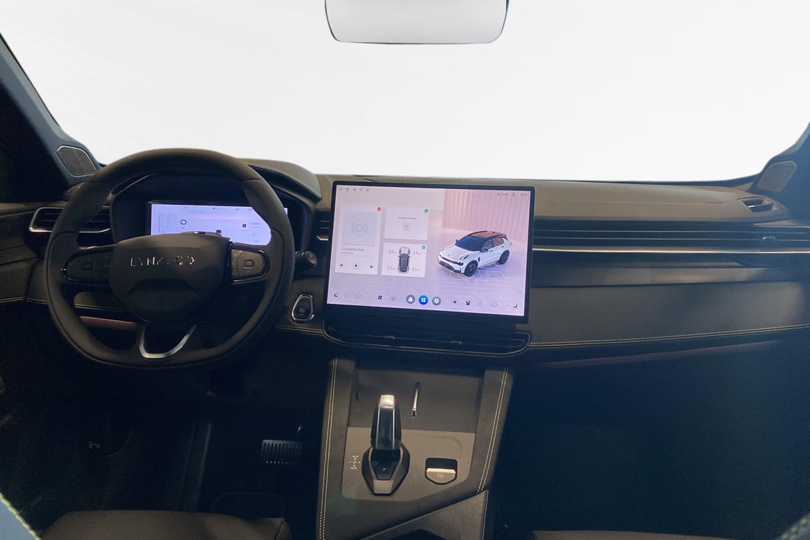 Lynk & Co 01 PHEV