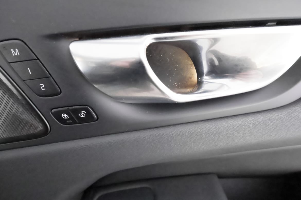 Volvo XC60 2023 - miniatyr 18