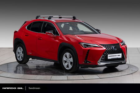 Lexus UX 250h E-Four