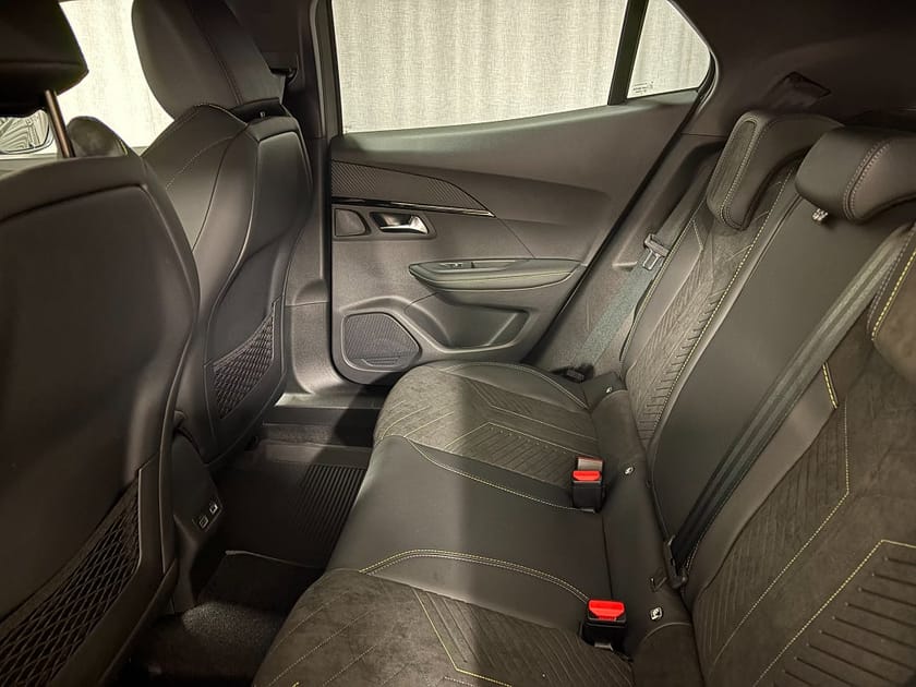 Bild 5 av Peugeot 2008 Hybrid 145 GT AUT