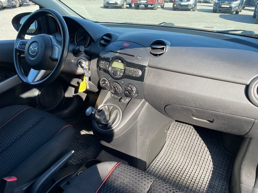 Bild 4 av Mazda 2 5-dörrar 1.3 Euro 5