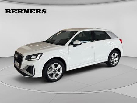 Audi Q2 35 TFSI Tsi 150 / S-line / Värmare Komfortpkt plus