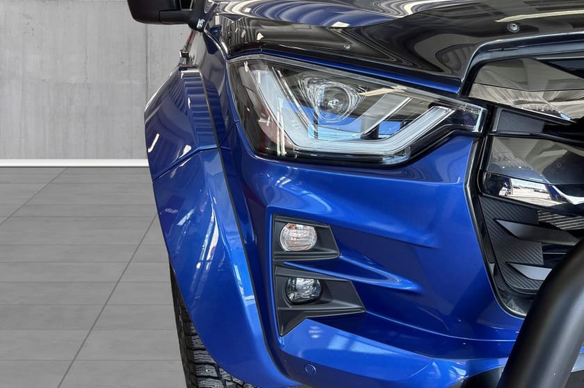 Bilde 5 av Isuzu D-Max Dobbelcab 163 hk DobCab AT35 Black/Magnum edition. NYBIL GAR!