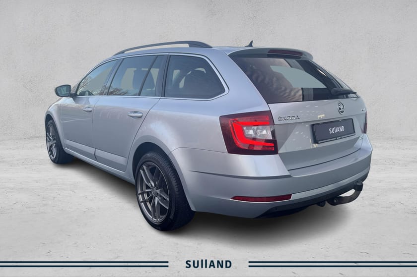 Bilde 3 av Škoda Octavia Stasjonsvogn 4x4 Automat 184HK STYLE I Skinn I Krok I DSG I Webasto