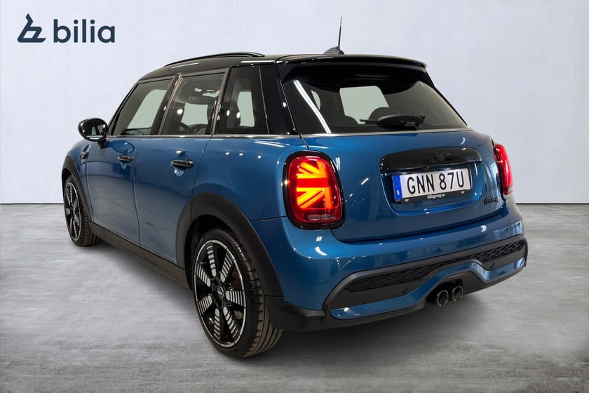 Bild 2 av MINI Cooper S 5-dörrars 178hk Maximise / Aut / HarmanK