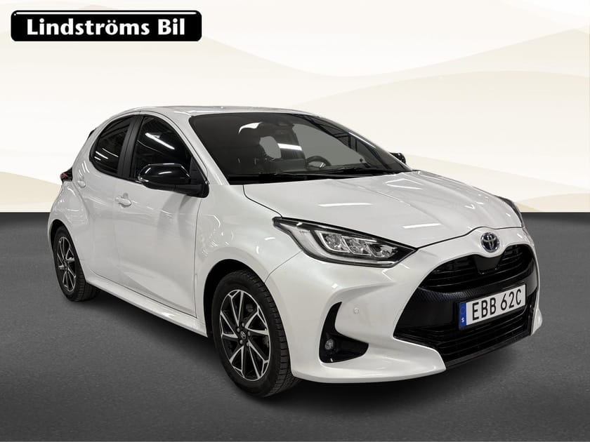 Bild 3 av Toyota Yaris Hybrid 115 1.5 Style Säkerhetspaket Vinterhjul