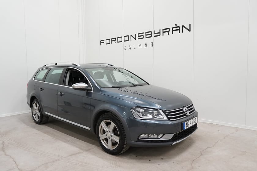 Bild 2 av Volkswagen Passat Alltrack 2.0 TDI 4M D-värm B-kamera Skinn Drag