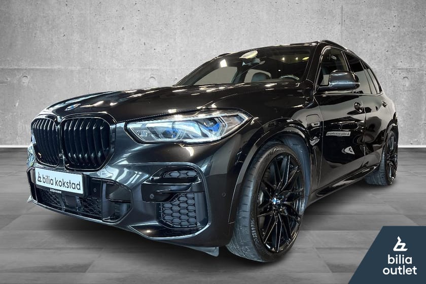 Bilde 1 av BMW X5 xDrive45e iPerformance M-Sport/22"/HUD/Laser/B&W/H-Feste/Pano/Comf/S&V-Hjul