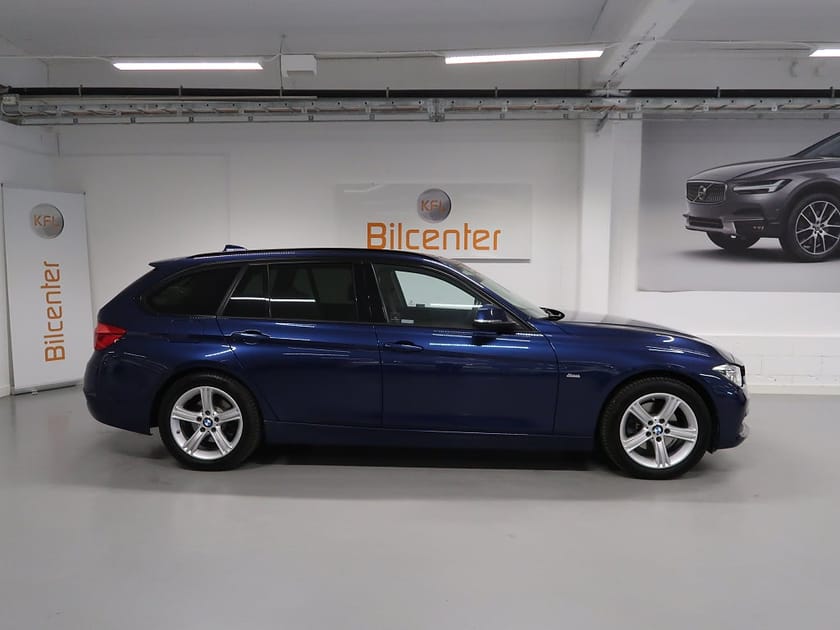 Bild 5 av BMW 320d xDrive Touring Sport line V-Däck ingår Drag-Navi-Rattvä