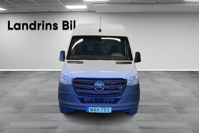 Bild 2 av Mercedes-Benz eSprinter 55 kWh 312 skåp A2 *moms*vinterhjul*