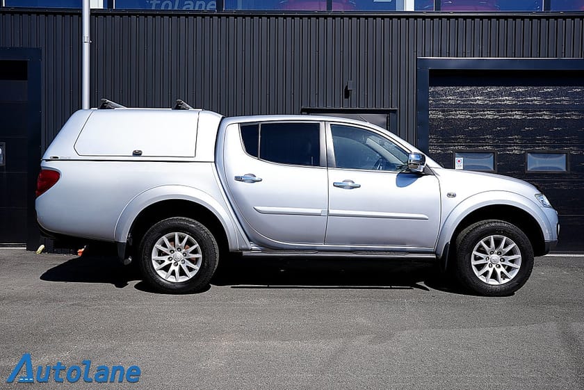 Bild 5 av Mitsubishi L200 Dubbelhytt 2.5 4x4, MOMS, Skinn, Dragkrok, Kåpa 178hk