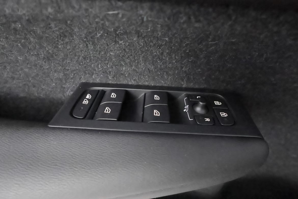 Volvo XC40 2020 - miniatyr 13