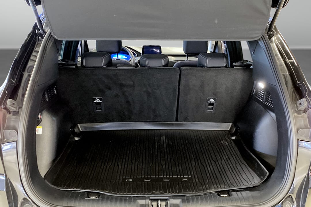 Ford Kuga Hybrid AWD