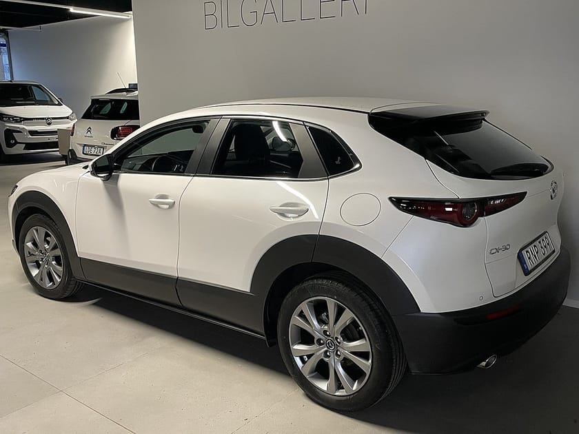 Bild 4 av Mazda CX-30 Sky 2.0 150hk man - Backkamera, GPS och mer!