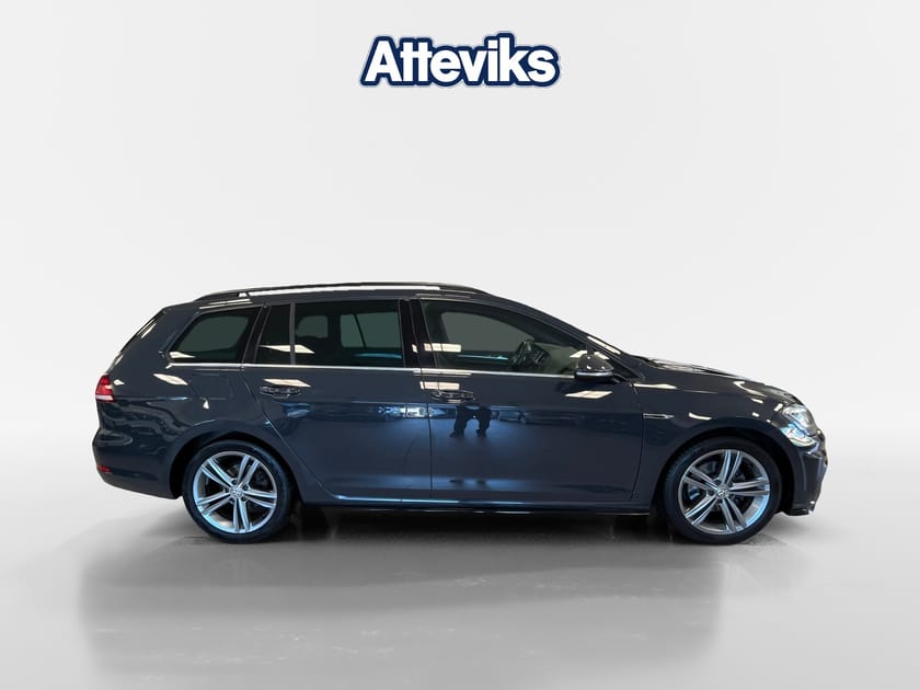 Bild 2 av Volkswagen Golf Sportscombi Highline 1.5 TSI 150hk *R-Line/Drag/Kamera*