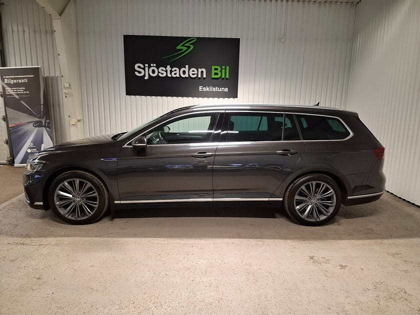 Bild 2 av Volkswagen Passat Sportscombi GTE SC 1.4 TSI Exe Bus,IQ-Lights,Drag,Navi,Cockpit