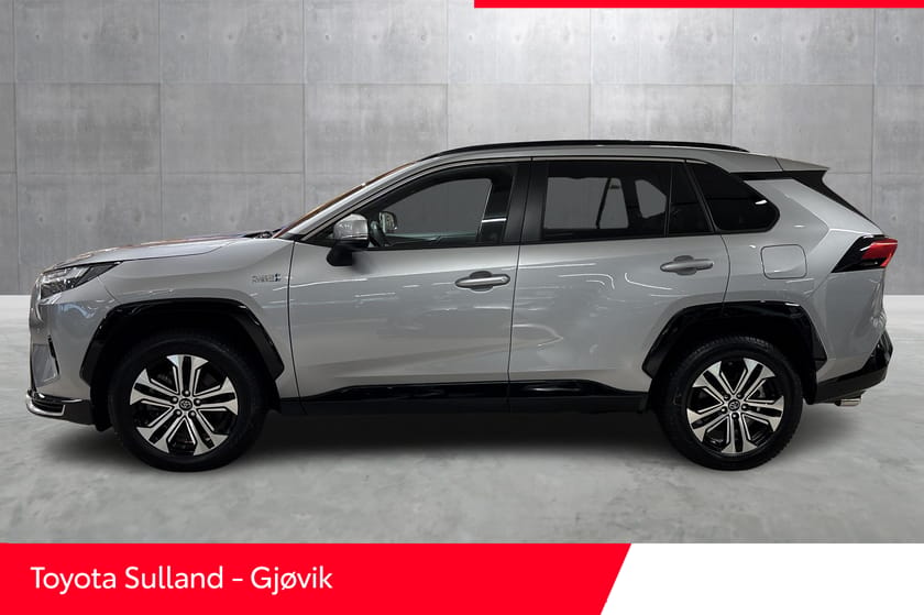 Bilde 2 av Toyota RAV4 Plug-in Hybrid Active tech / Forvarming / Navigasjon  /