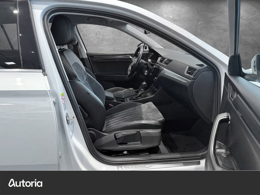 Bilde 3 av Škoda Superb Stasjonsvogn Sup3fl stv styl d200 4x4dsg7