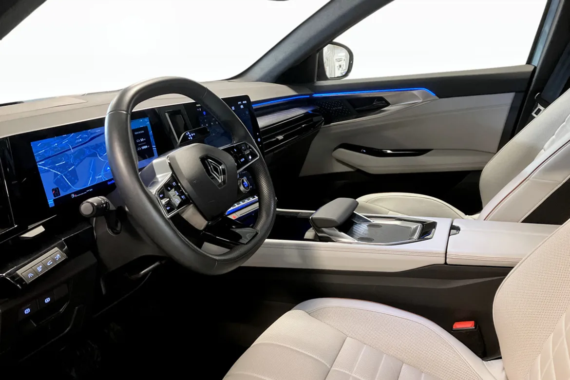 Renault Espace E-TECH