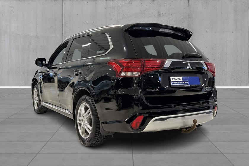 Bilde 3 av Mitsubishi Outlander PHEV PHEV, 4X4, 360 kamera, Hengerfeste, Skinn,